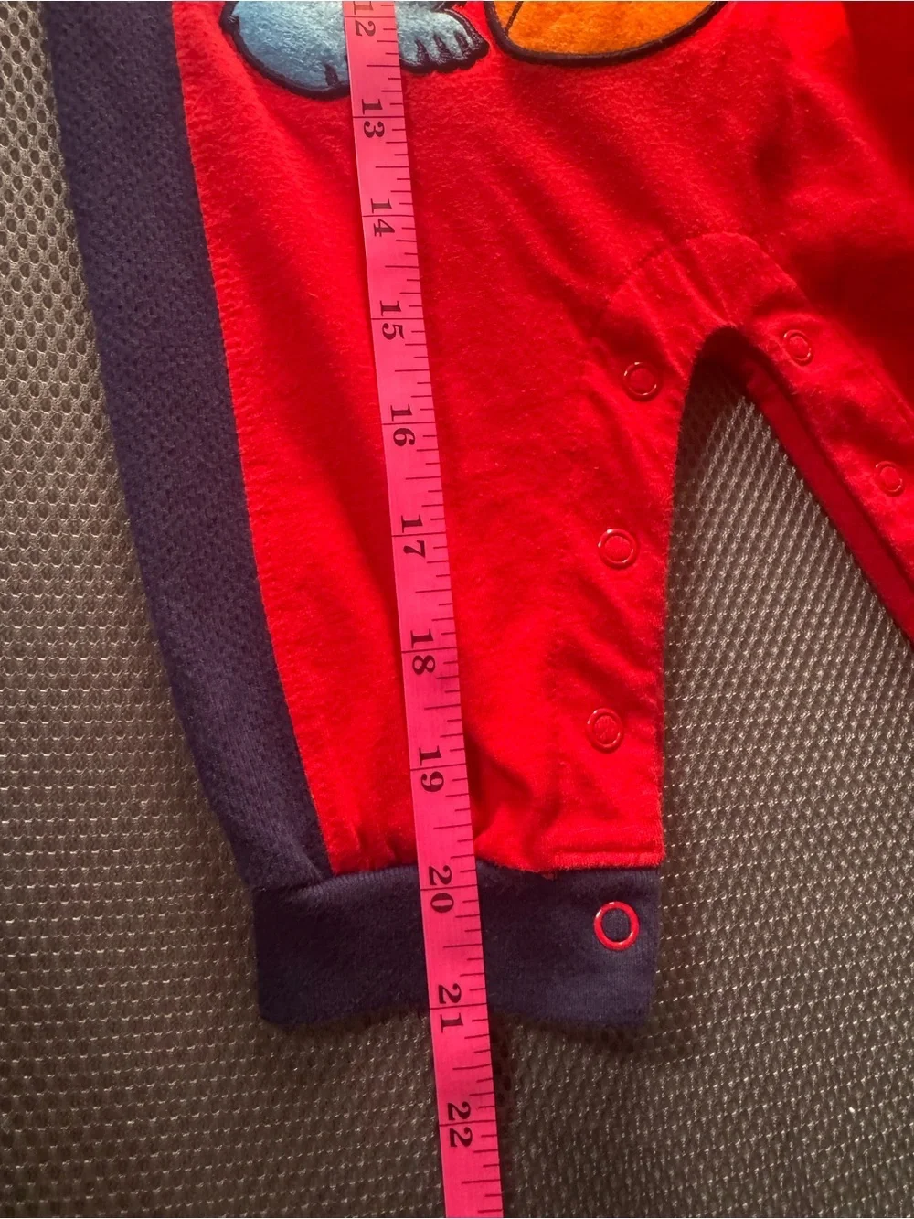 Vintage 90s/Y2K Cookie Monster Football Long Sleeve Baby Romper Size 3-6 Months